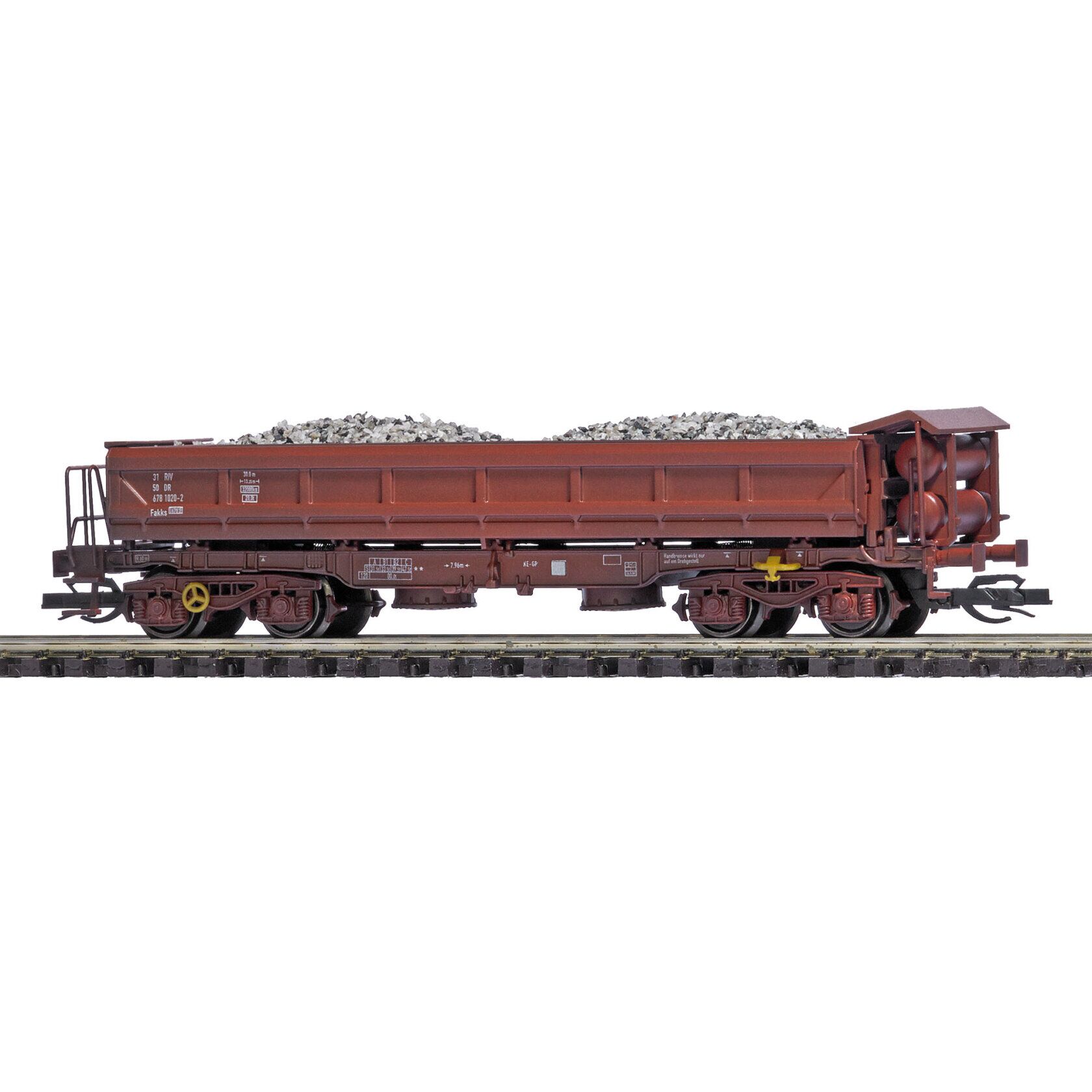 31425