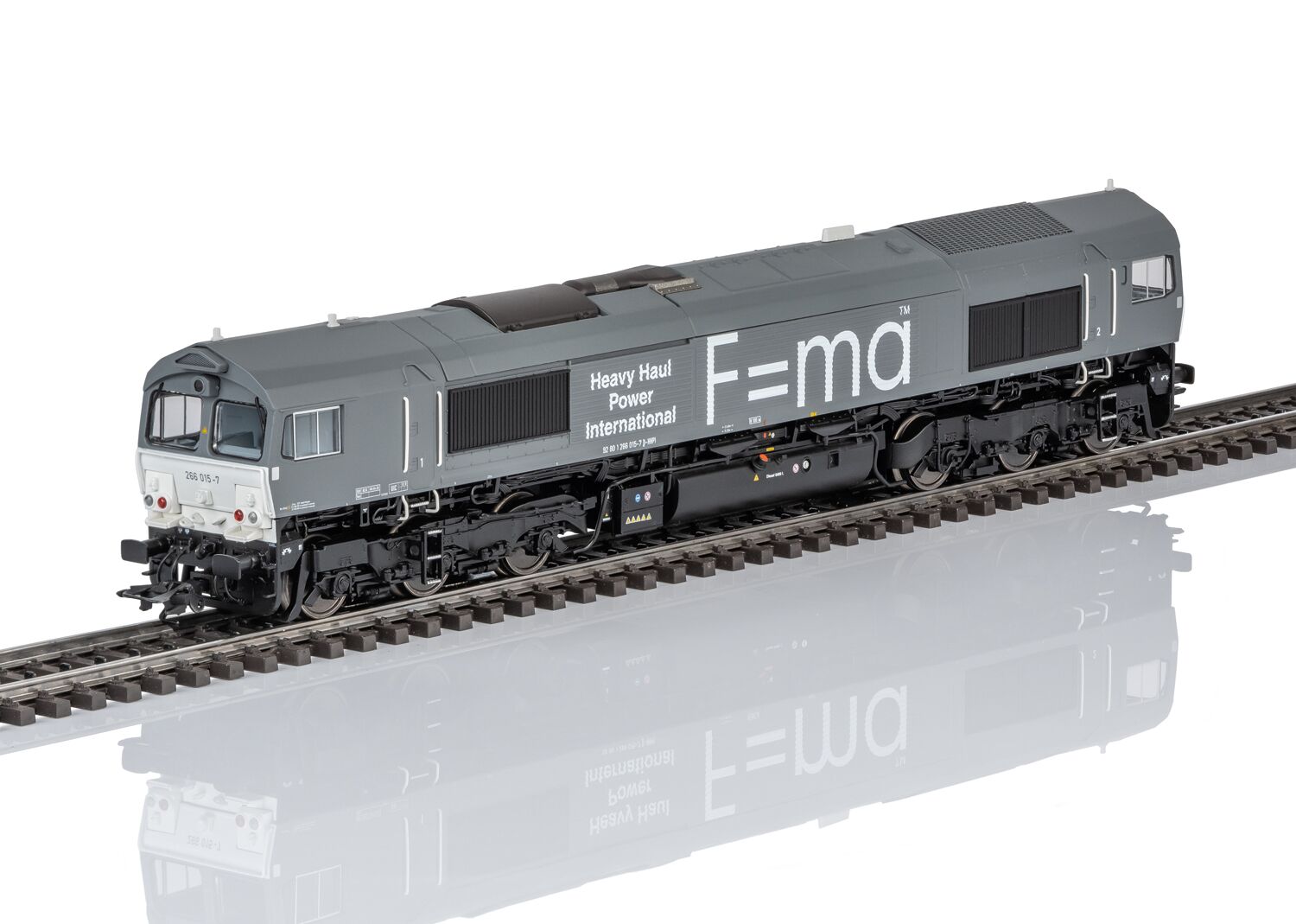 39067