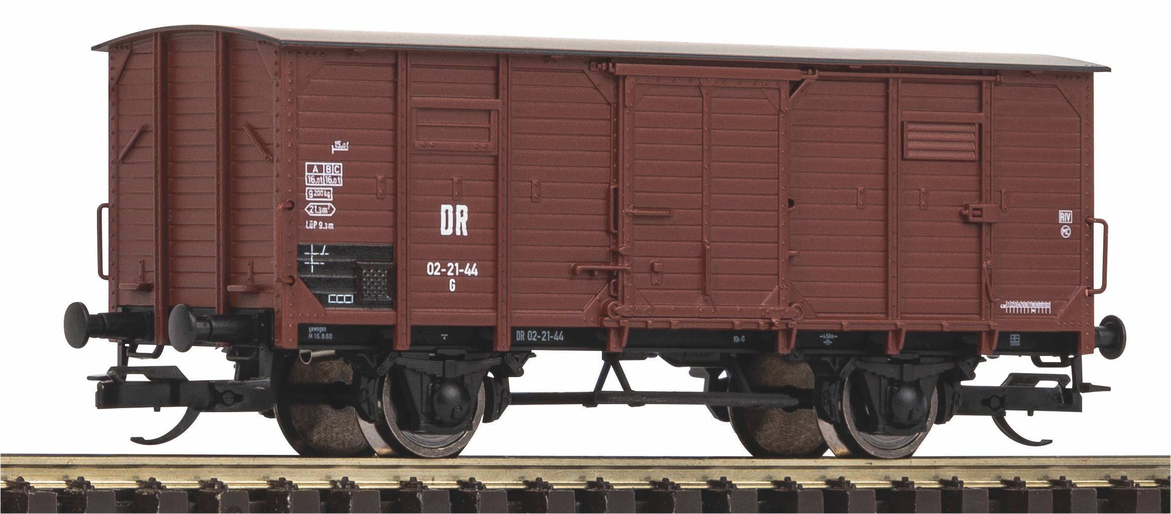47776