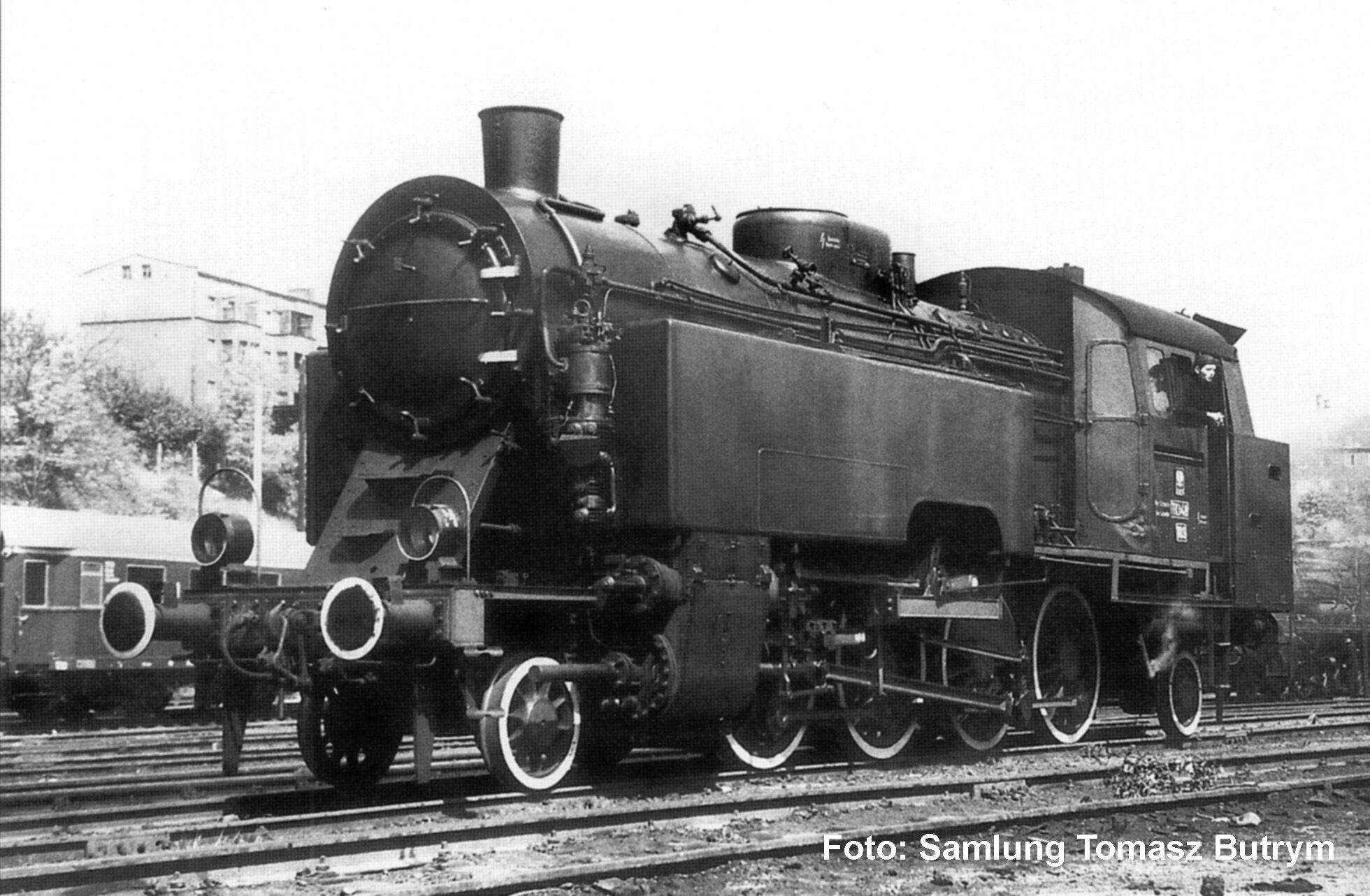 50767