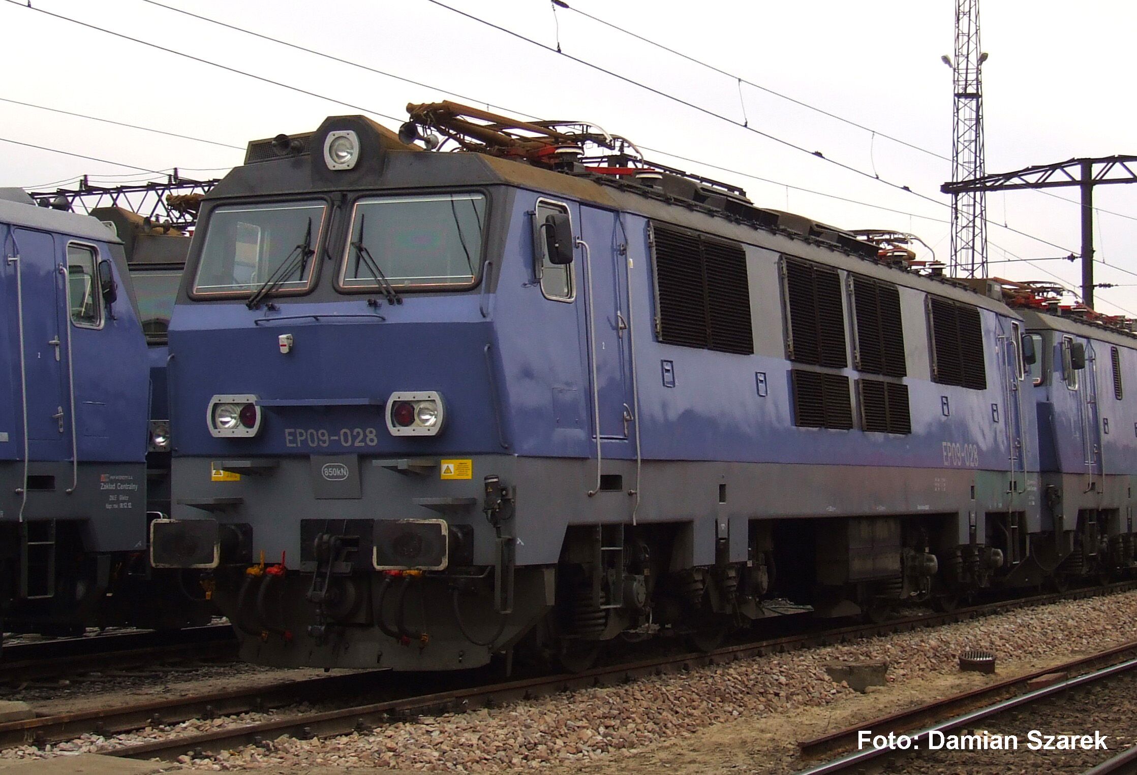 97532