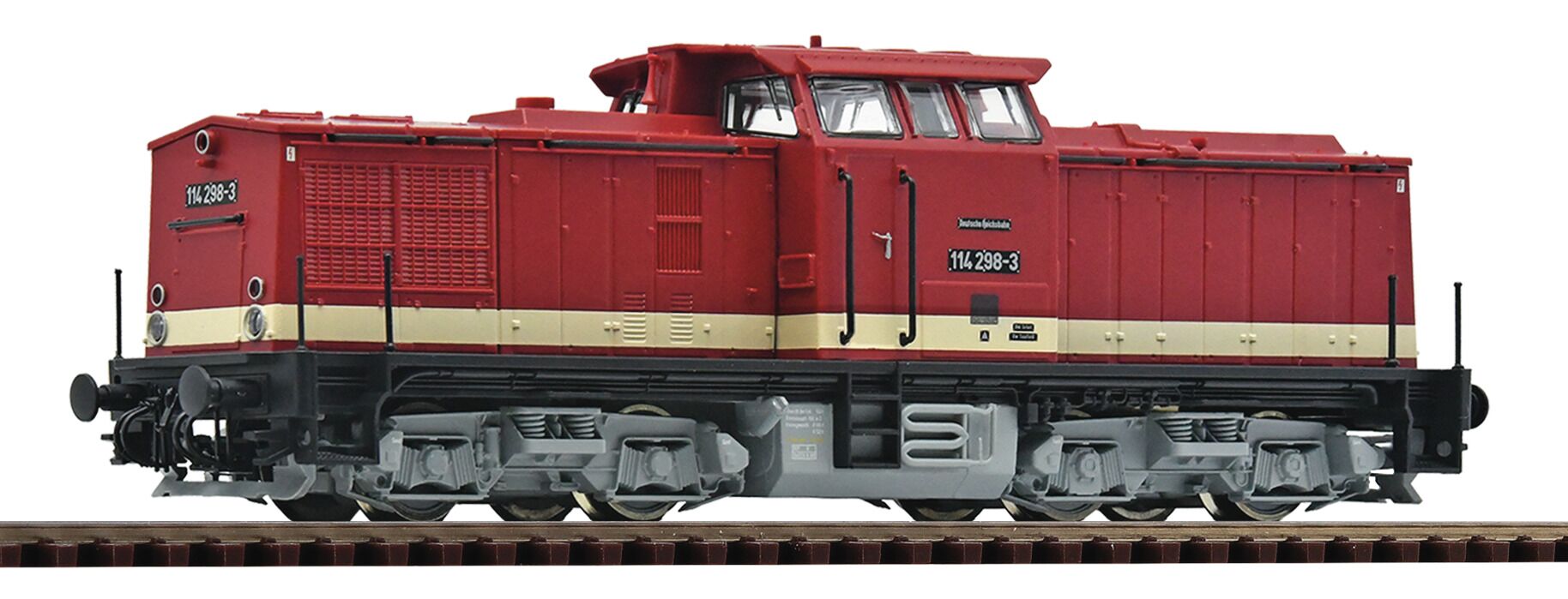 7390001